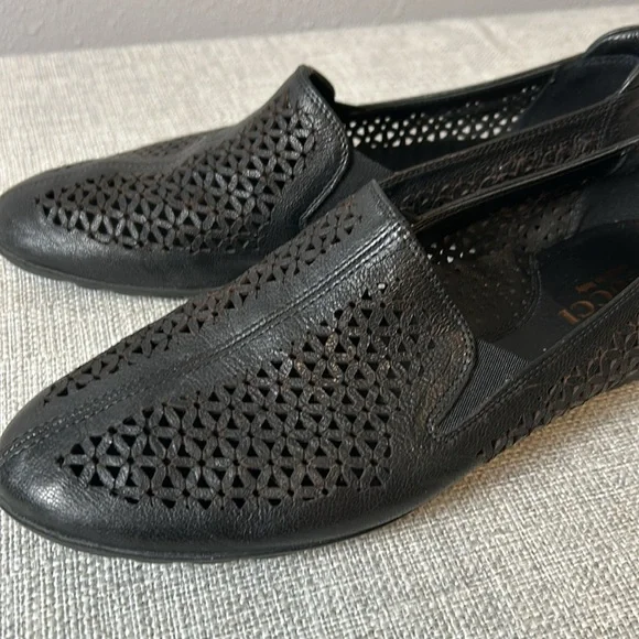Sesto Meucci made in Italy perforated black loafers Sizee 7 - Picture 7 of 11
